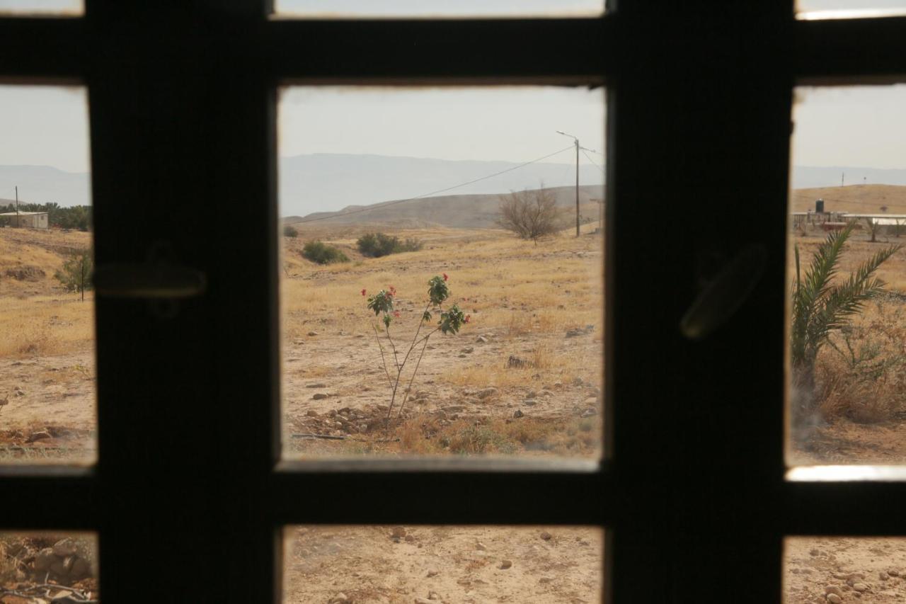 Meqor Hayyim חוות עינות קדם- Einot Kedem Farmヴィラ エクステリア 写真